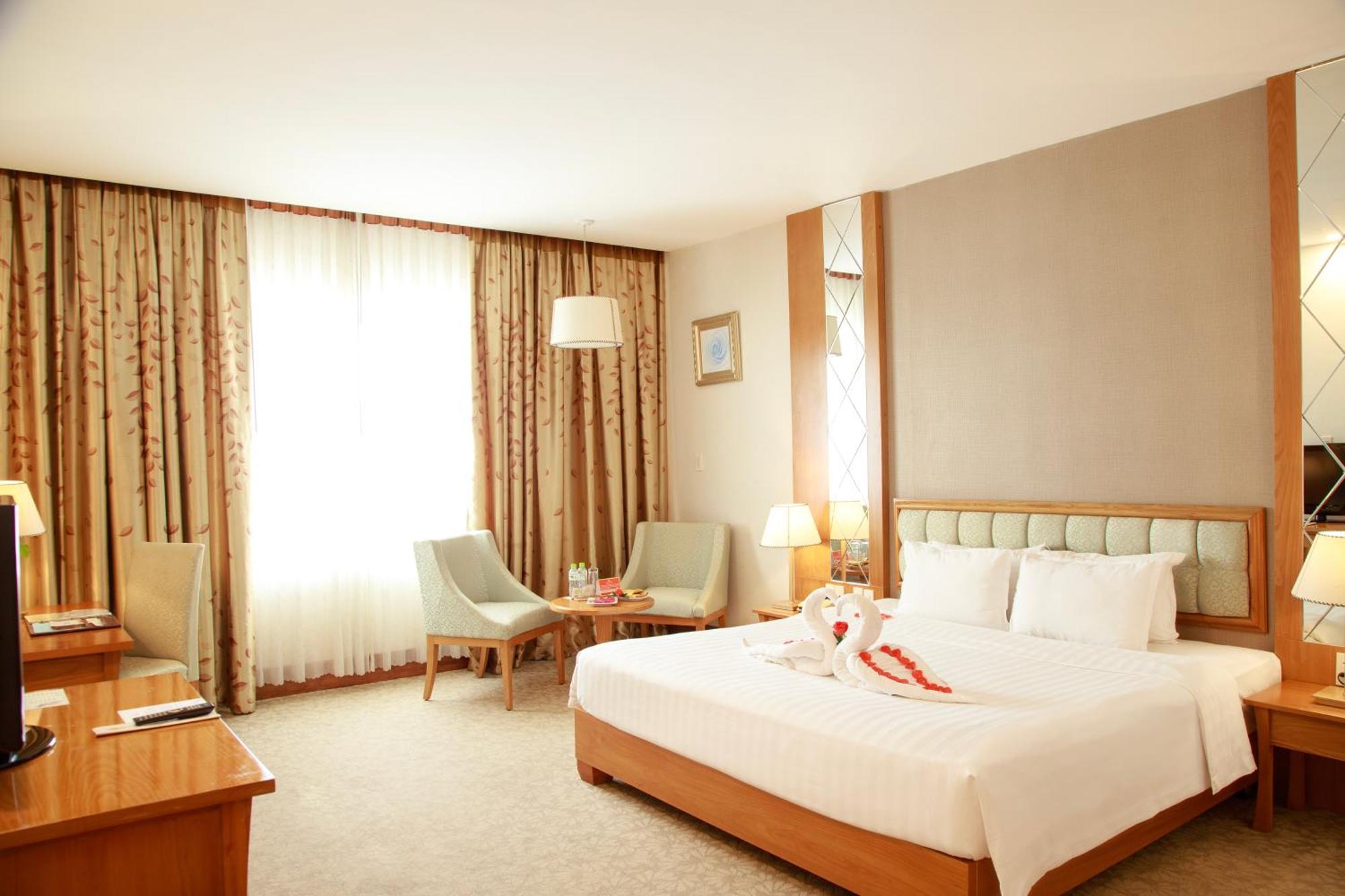 โรงแรมไซ่ง่อนดงฮา Quang Tri ภายนอก รูปภาพ